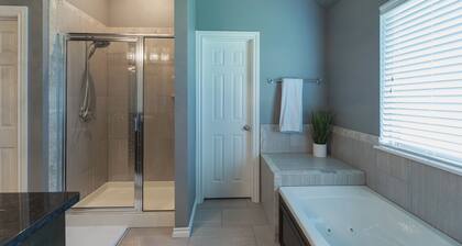 Charming 3-bedroom house in Yukon with indoor fire place