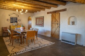 صورة غير مصنفة، 2 من 38، زرّ