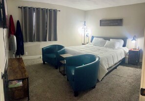 3 chambres, fer et planche à repasser, Wi-Fi, draps fournis