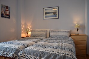 2 bedrooms, iron/ironing board, bed sheets - LA MARINA 2 84 - Two Bedroom Apartment, Sleeps 5 (Punta del moral)