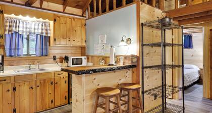 Cozy Lake Cabin 3 with Boatdock