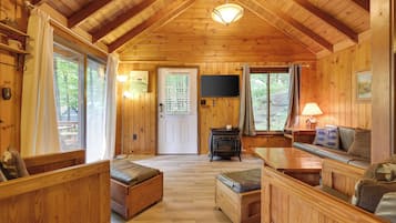 Cabin, Partial Lake View | 3 bilik tidur, Wi-fi percuma