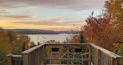 Cabot Trail Seaside Cabin - The Canopy
