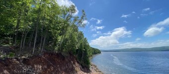 Cabot Trail Seaside Cabin - The Canopy