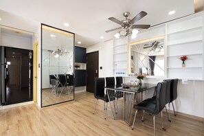Luxury Apartment, Balcony, City View | 3 bedrooms, desk, free WiFi - Gin House - Garden Gate APT Phu Nhuan (Ho Chi Minh City)