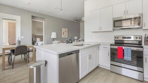 Fridge, dining tables - Landing | Incredible 2BD, Pool (Oro Valley)