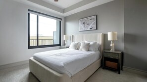 1 bedroom, desk, iron/ironing board, WiFi