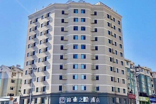 Jinzhou Star Hotel (Jinzhou Luoyang Road)