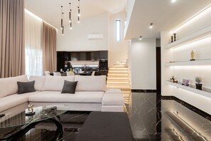 Smart TV, stereo