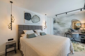 5 sovrum, skrivbord, strykjärn/strykbräda och wi-fi