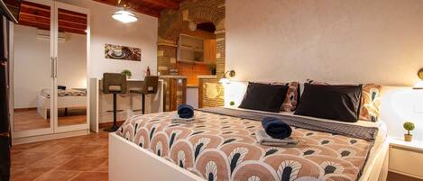 1 bedroom, free WiFi, bed sheets