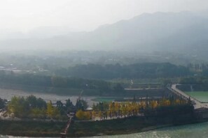 Unclassified image, 5 of 75, button - Yinan Inn (Dujiangyan)