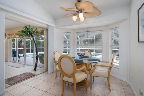 Pet Friendly w/ Spa & Pool - Minutes from Beach