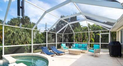 Pet Friendly w/ Spa & Pool - Minutes from Beach