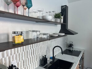 Fridge, microwave, oven, stovetop - Stylish/Cozy Penn St. Midcentury Retreat - Wifi/AC (Anaconda)