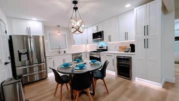 Full-sized fridge, microwave, oven, dishwasher