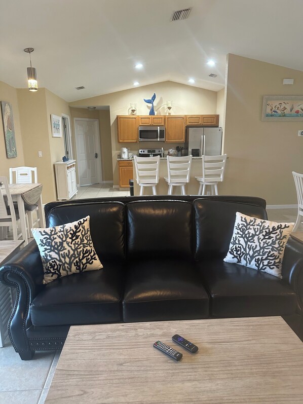 Smart TV, DVD player