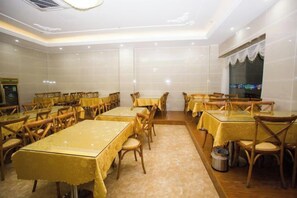 Dining - Yihao Hotel (Shanghai Huinan subway station store) (Shanghai)