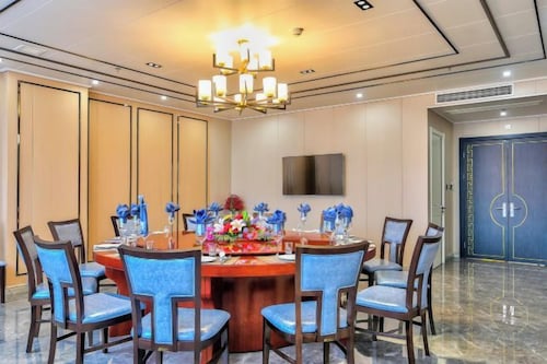 Zhuanghe Hualin Hotel