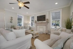 Living area - Better Together (Destin)