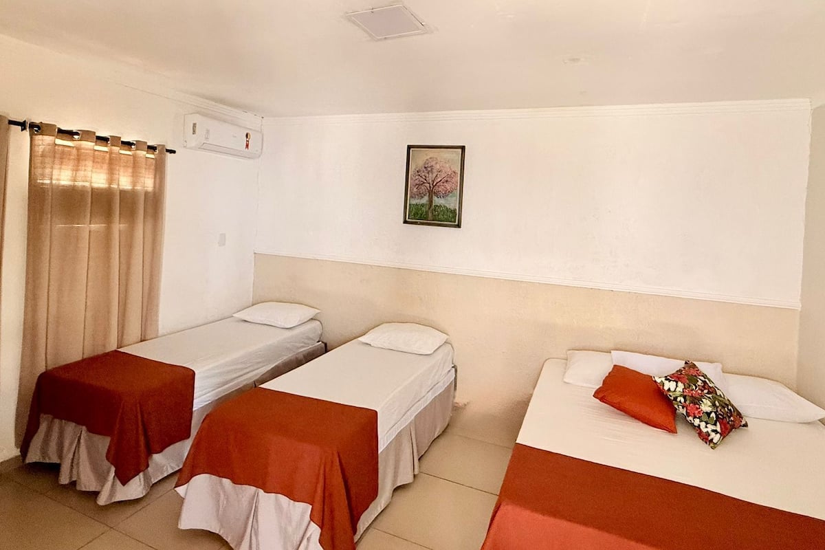 Superior Room | Desk, laptop workspace, bed sheets