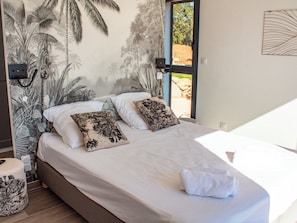 4 bedrooms, iron/ironing board, travel crib, WiFi