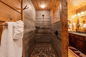 Doccia, asciugacapelli, asciugamani