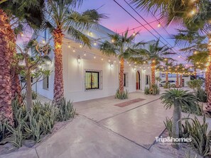 Front of property - Hotel Casa Coronel (La Paz)