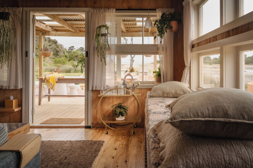 Luxury Eco-design Waterfront Fishing Batch With Guests' Vegetable Garden. - New Zealand