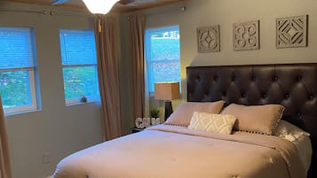 3 bedrooms, WiFi, bed sheets