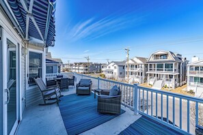 Property grounds - Ocean City Walk to Shore- 4 Bedrooms with Rooftop Deck & Porch (Ocean City)