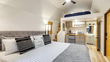 3 bedrooms, internet, bed sheets