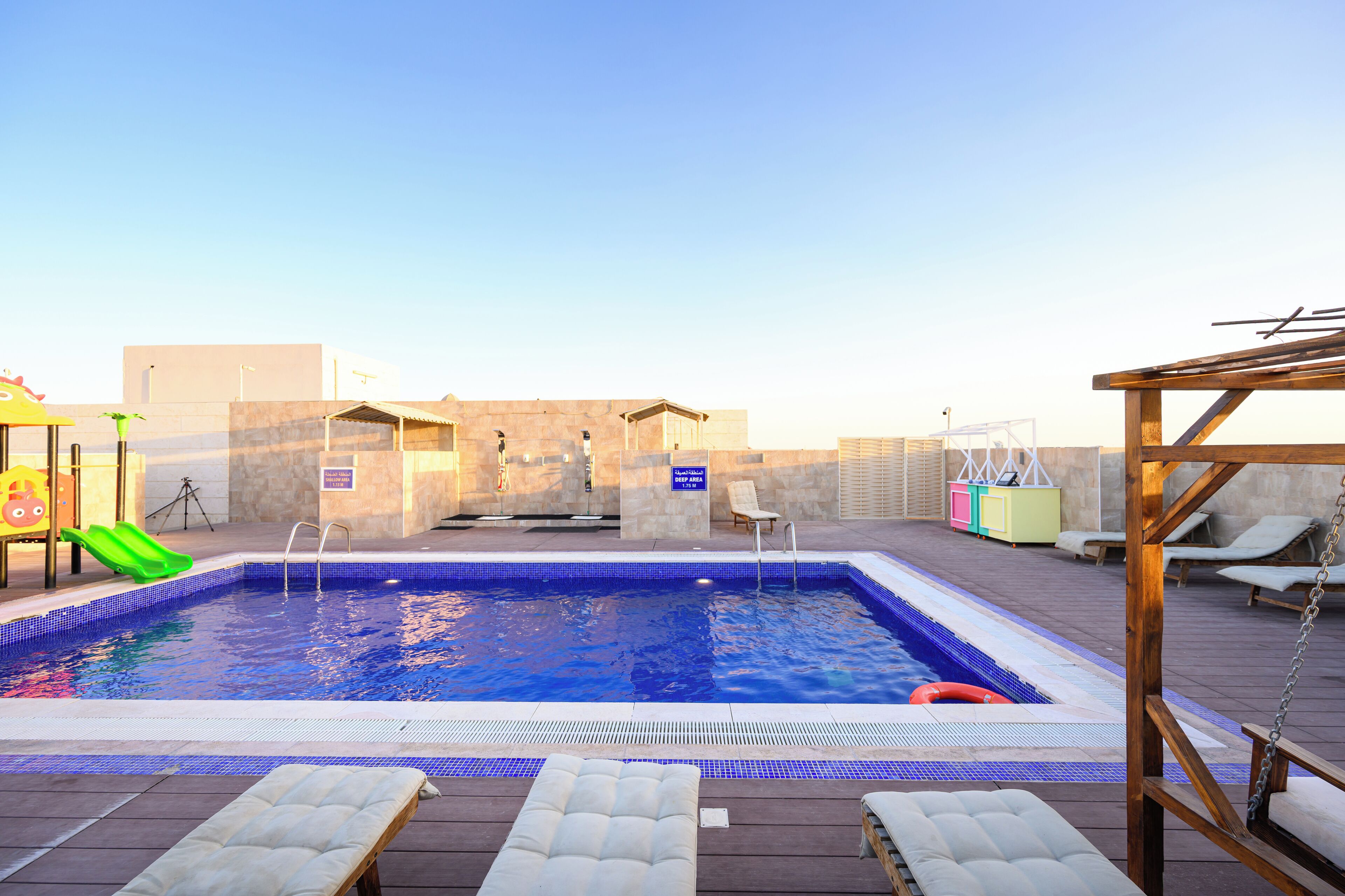 1 bedroom, Egyptian cotton sheets, premium bedding, memory foam beds