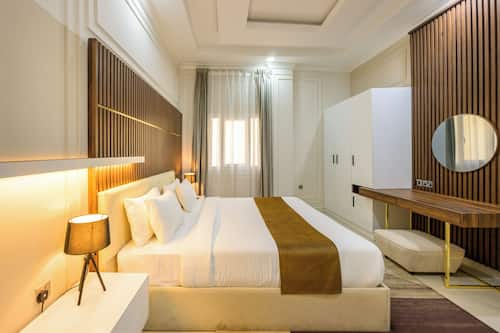 Exclusive Suite, 2 Bathrooms | 1 bedroom, Frette Italian sheets, premium bedding, memory foam beds