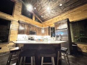 電子レンジ、オーブン、コンロ、食器洗い機
