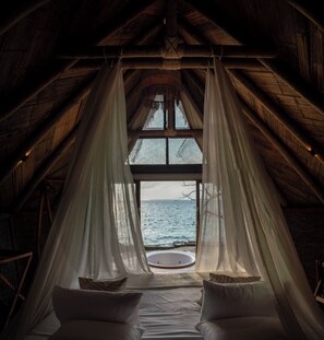 Free WiFi, bed sheets - Isla Corona (Rosario Islands)