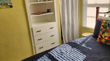 2 bedrooms, desk, iron/ironing board, travel cot
