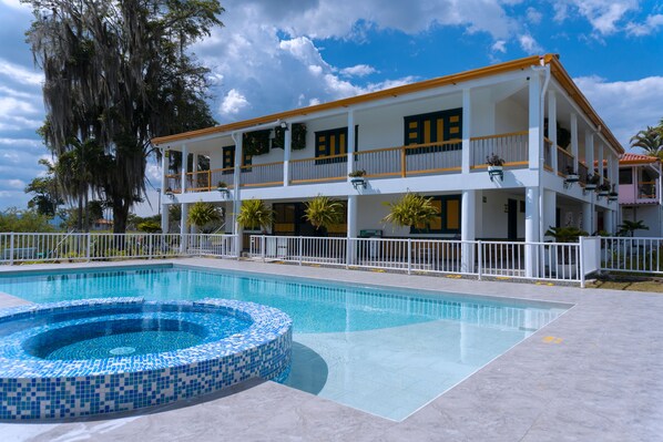 2 outdoor pools, open 9:00 AM to 9:00 PM, free pool cabanas