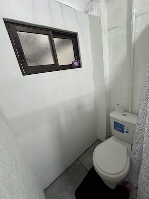 Handtücher, Seife, Toilettenpapier