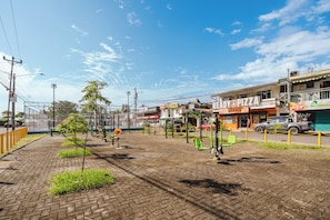 Aparcamiento en las instalaciones