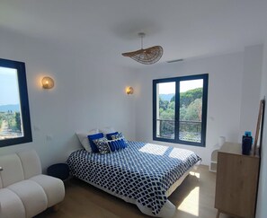 4 bedrooms, iron/ironing board, WiFi, bed sheets - Luxury villa with pool & jacuzzi 20' from Cannes (La Roquette-sur-Siagne)