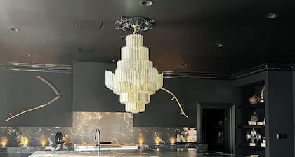 Stay in one of Ontario’s most haunted Victorian mansions. Sleeps 16.