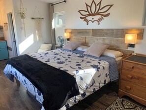 1 dormitori, planxa i posts de planxar, wifi gratuïta i roba de llit 