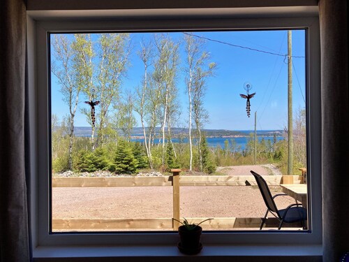 The Snuggy -NEW! Ocean views -Private - Eco-Lux - King Bed - Adults Only!