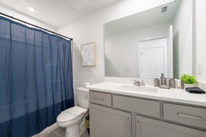 Hårføner og håndklær