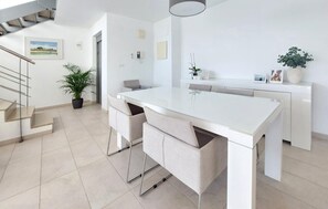 Dining - Beautiful home in Cullera (Cullera)