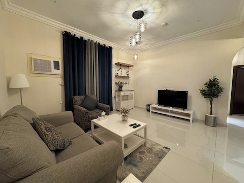 Charming 2-bedroom serviced apartment