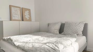 3 bedrooms, WiFi, bed sheets
