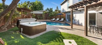 San Diego Lux: 5Bedroom/Remodeled/Solar Heated Pool/Spa/GameRoom/Grill/Workspace