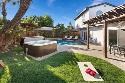 San Diego Lux: 5Bedroom/Remodeled/Solar Heated Pool/Spa/GameRoom/Grill/Workspace
